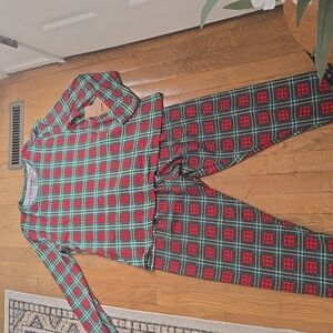 JOLLIDAYS BRAND WOMEN'S PLUS SIZE GREEN AND RED PLAID PAJAMAS SET SIZE XXL